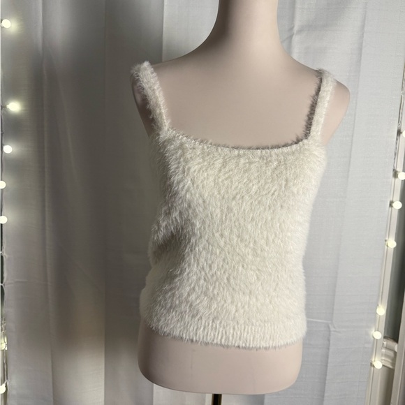 Willow & Wind Cream Fitted Sleeveless Tank Top Medium - Picture 7 of 7